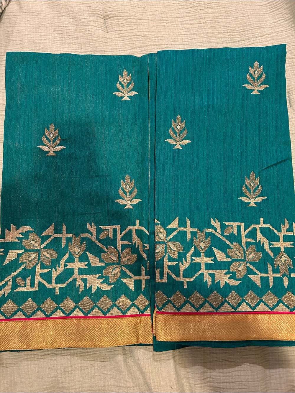 NEW Teal Embroidered Women Saree with Gold Motif